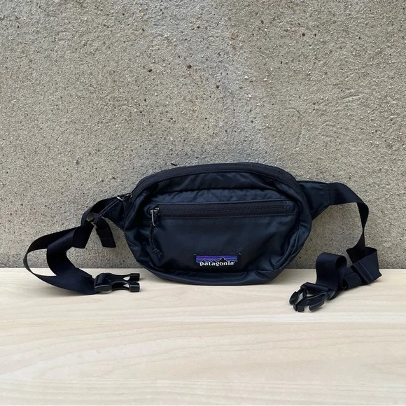 Patagonia Ultralight Black Hole Mini Hip Pack - Picture 3 of 11